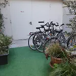 Du Cygne Ξενοδοχείο