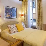 Du Cygne Hotel 3*
