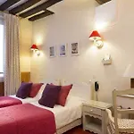 Du Cygne 3*