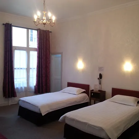 Hotel Du Cygne Tours 3*