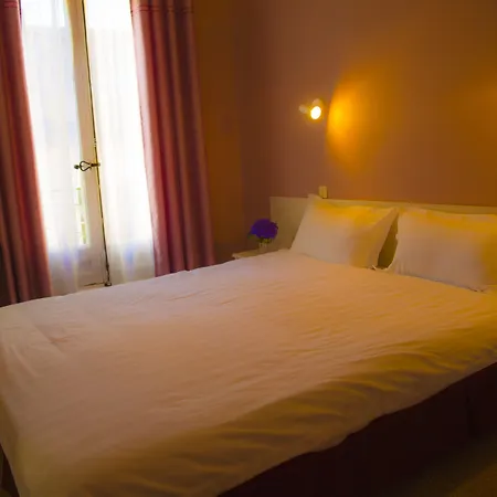 Du Cygne Szálloda 3*