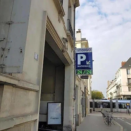 Du Cygne Hotel