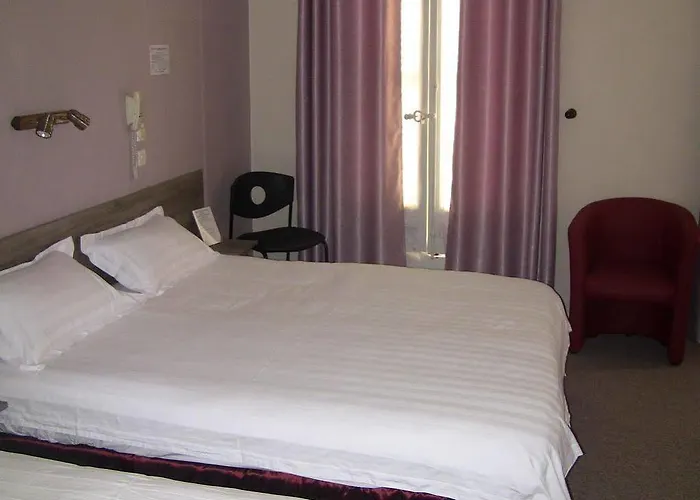 Du Cygne Hotell Tours