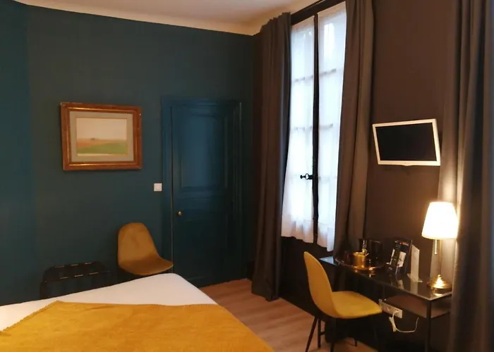 Hotel Du Cygne Tours 3* Tours